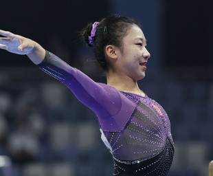 中国站F1大赛车｜ 法拉利车队里程碑一战 汉密尔顿首夺冲刺赛冠军